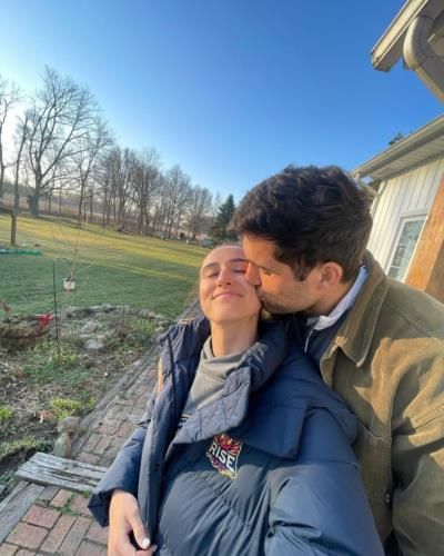 Sarah Sponcil And Husband Making Memories On Vacation