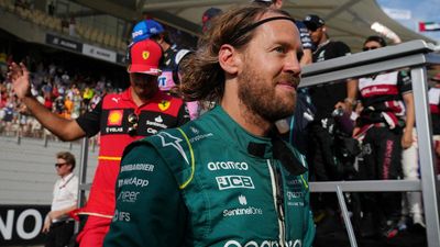 Sebastian Vettel thinking about F1 return, speaking to Wolff