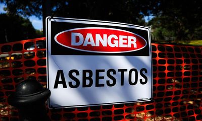 Asbestos found in recycled mulch next to playground in Melbourne’s west