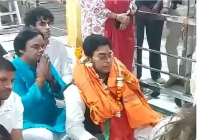 Ashutosh Rana offers prayers at Shree Mahakaleshwar temple in Ujjain