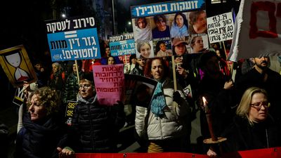 Huge protests across Israel are telling Netanyahu to leave, will it happen?
