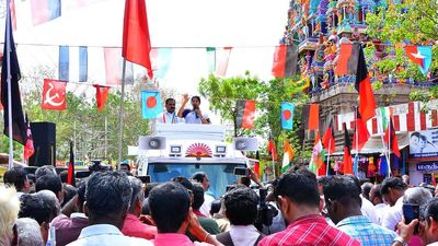 Lok Sabha polls | Cases are foisted upon Opposition leaders, media houses who question Modi: Kanimozhi