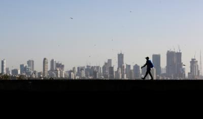 India's Services Growth Accelerates, Exports Reach Record High