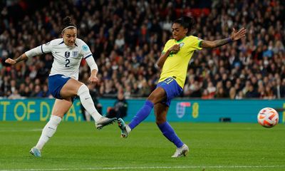 Lucy Bronze challenges England to retain their Women’s Euros title