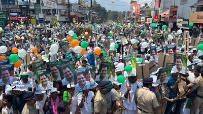 Absence of IUML and Congress colours at Rahul Gandhi’s Wayanad rally puts UDF on a sticky wicket