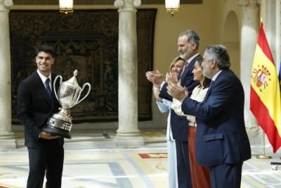 Carlos Alcaraz Receives Rey Felipe Award From Spanish Royalty