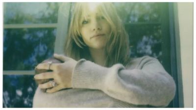 Suki Waterhouse shares FIRST PHOTO of baby with Robert Pattinson; says 'Welcome to the world angel'