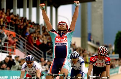 'I didn't think the mechanics put a chain on my bike' - Magnus Bäckstedt on his Paris-Roubaix victory, 20 years later