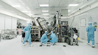 The US wants ASML to stop servicing its advanced chipmaking tools in China: Report