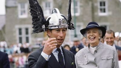 32 candid photos of the royals that show their goofy and playful side