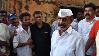 Bombay High Court orders premature release of gangster-turned-politician Arun Gawli