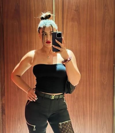 Bianca Andreescu Stuns In Chic Black Outfit Selfie
