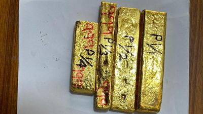 Gold worth over ₹3 crore seized off Ramanathapuram coast, three arrested