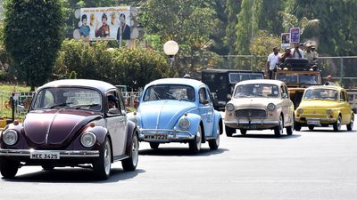 Vintage cars shore up election fever in Mysuru