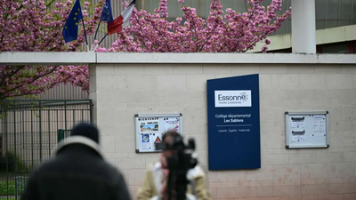 Fifteen-year-old boy dies after attack outside school near Paris