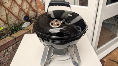 Napoleon NK14 Portable Charcoal Kettle Grill review: portable, lightweight, and perfect for outdoor adventures