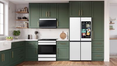 Samsung's newest fridge tells you how to use your leftovers