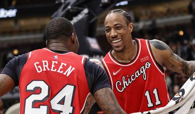 DeMar DeRozan shows love to Javonte Green after Bulls win over Knicks