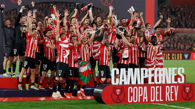 Athletic Bilbao end a wait of 40 years to win Copa del Rey