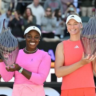 Sloane Stephens And Ashlyn Krueger Celebrate Doubles Victory Together