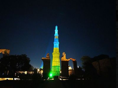 Qutub Minar in Delhi illuminates in colors of Rwandan national flag