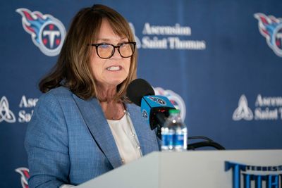 Where Titans’ Amy Adams Strunk ranks in net worth among NFL owners