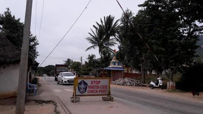 Police seize car laden with explosives at Andhra Pradesh-Karnataka border check post