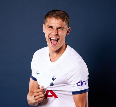 Spurs’ Micky van de Ven: ‘I know it’s going to be chaos. But do your job’