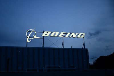 Boeing Plane Makes Emergency Landing After Engine Cover Falls Off