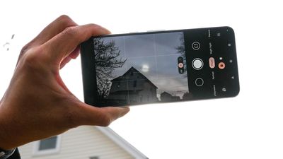 How to photograph the April 2024 solar eclipse with your smartphone