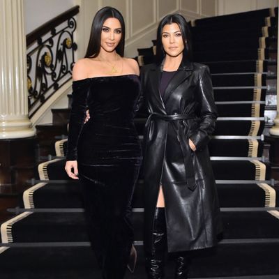 Even 13 Years Later, Kourtney Kardashian Barker Can’t Help But Troll Her Sister Kim Kardashian Over That Diamond Earrings Moment