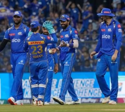 Hardik Pandya And Teammates Celebrate Victory In Blue Outfits