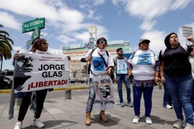 Lawyer Demands Access To Ex-Ecuador VP In Prison