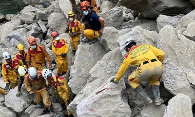 New footage shows Australian couple beginning hike moments before Taiwan earthquake