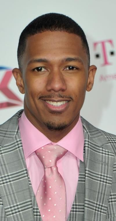 Nick Cannon's Street Workout: Strength And Determination On Display