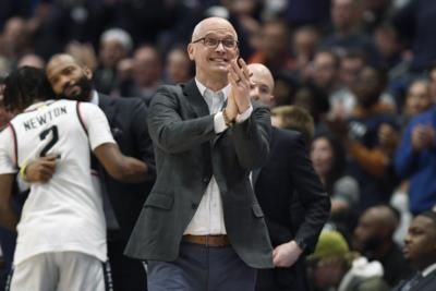 Dan Hurley To Stay At Uconn, Rejects Kentucky Coaching Offer