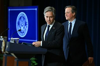UK's Cameron Pleads For Ukraine Aid As He Meets Trump