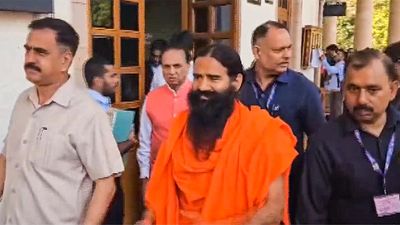 SC declines Ramdev, Patanjali apology; expresses concern over FMCGs taking gullible consumers ‘up and down the garden path’