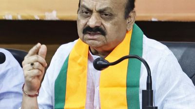 Unlike in the Congress, we stand beside Modi to work with him, says Bommai