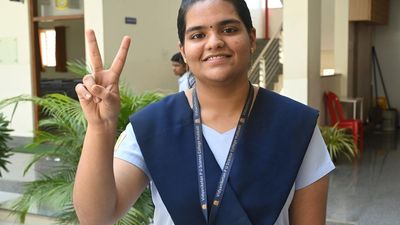 Hubballi girl emerges State topper in science stream