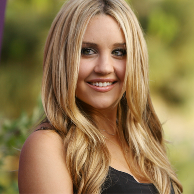 Amanda Bynes Announces She's Gone Back to School to Become a Manicurist