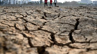 Congress petitions EC seeking drought relief from Centre