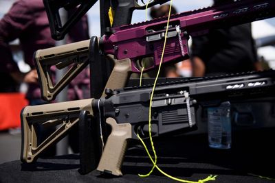 US will require background checks for gun shows and online firearm sales