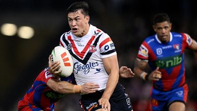 Roosters edge Knights in Jennings' 300th