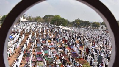 Special prayers, gaiety marks Id-ul-Fitr celebrations