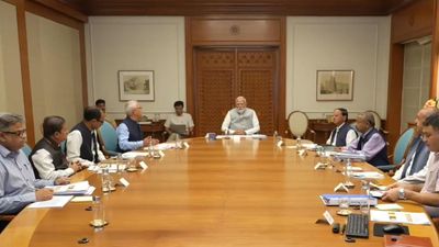PM Modi chairs meet to review preparedness for heat wave conditions