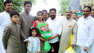 CM celebrates Eid at Shabbir Ali’s residence