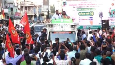 Vote out Dravidian parties and choose newcomers instead for change in governance, says Seeman