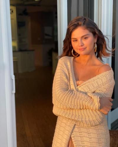 Selena Gomez Radiates Confidence And Style In Latest Instagram Post