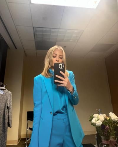 Nicole Richie Radiates Elegance In Light Blue Suit Selfie